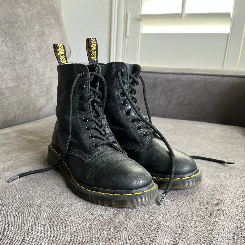 Doc Martens 1460 Women’s Pascal Virginia Leather Boots for sale!!!!! - Picture 4 of 7